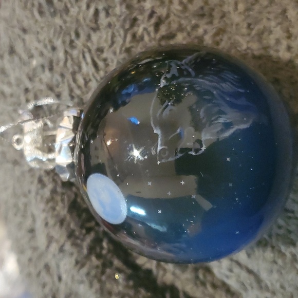 Bradford Exchange Wolf Spirit of the Wilderness Ornament - Picture 3 of 4